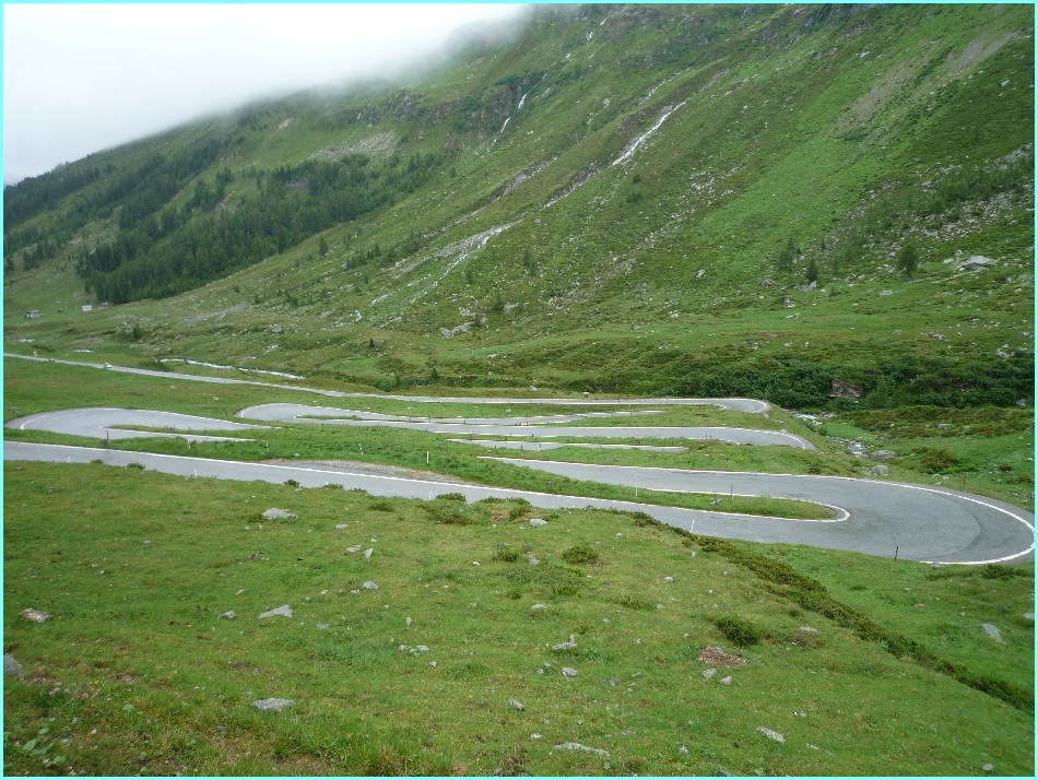 Anstieg Splügenpass.jpg